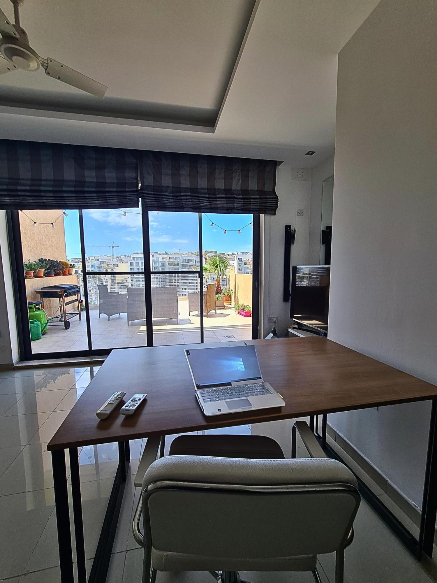 2 Bedroom Seafront Duplex Penthouse In The Heart Of Spinola Bay Saint Julian's Exterior foto